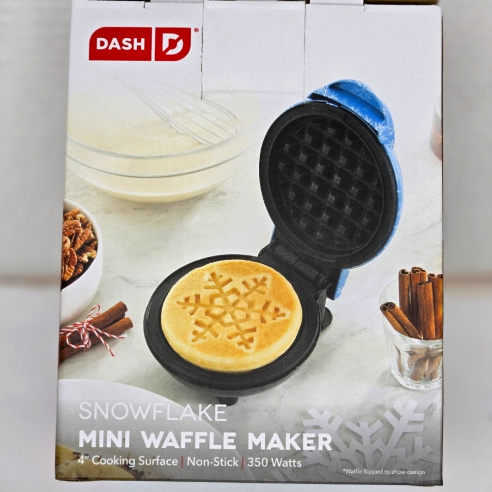 2536 NWT Ash Blue Mini Waffle Maker